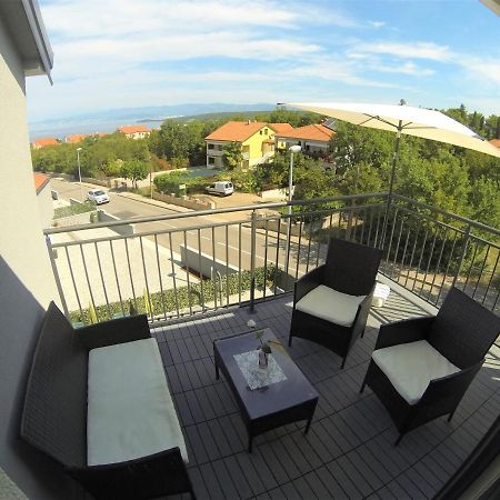 Apartmani Zaric Malinska Exteriör bild