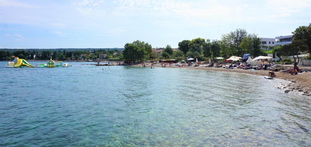 Apartmani Zaric Malinska Exteriör bild