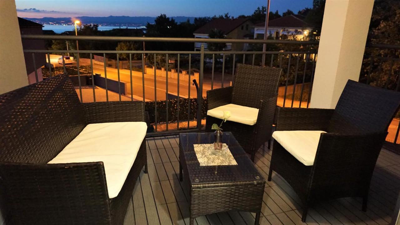 Apartmani Zaric Malinska Exteriör bild