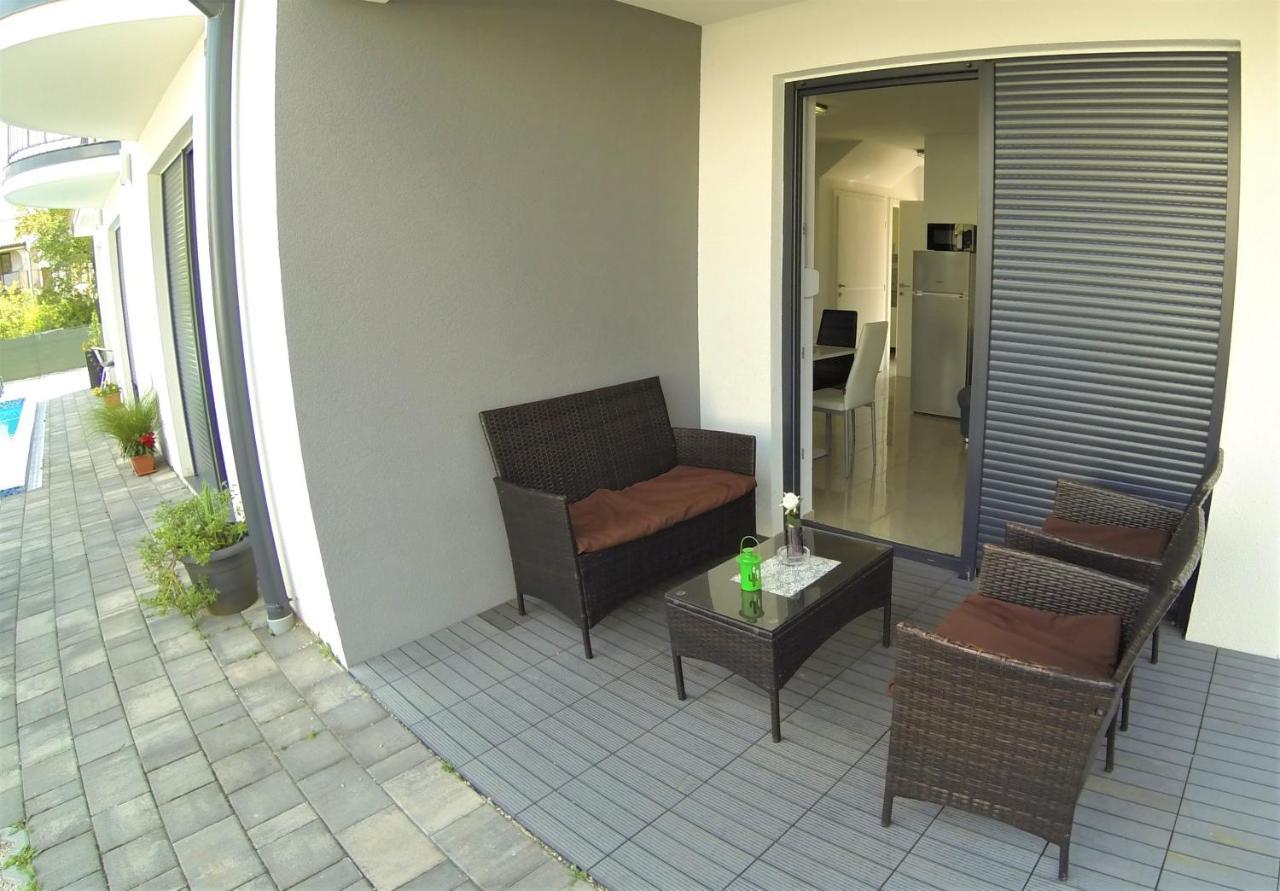 Apartmani Zaric Malinska Exteriör bild