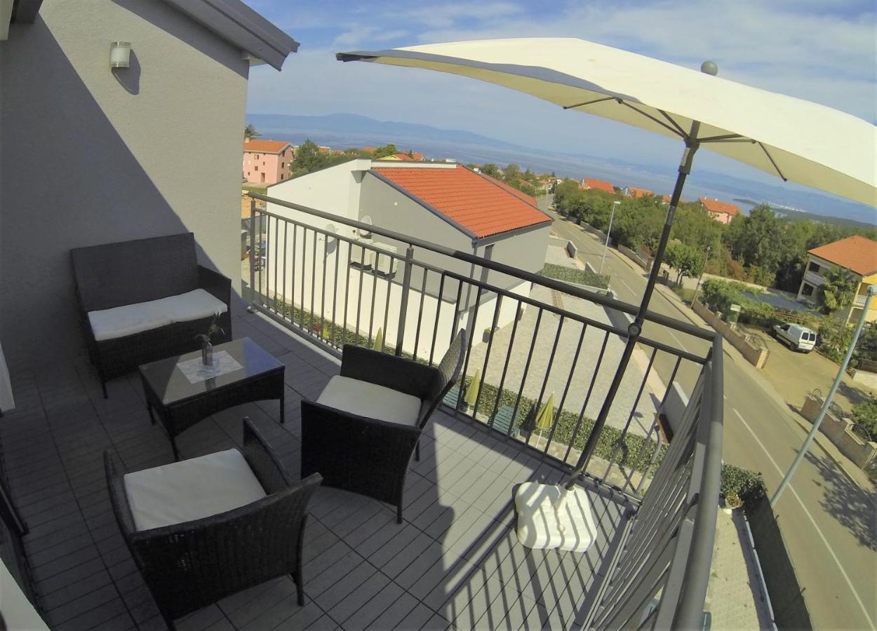 Apartmani Zaric Malinska Exteriör bild