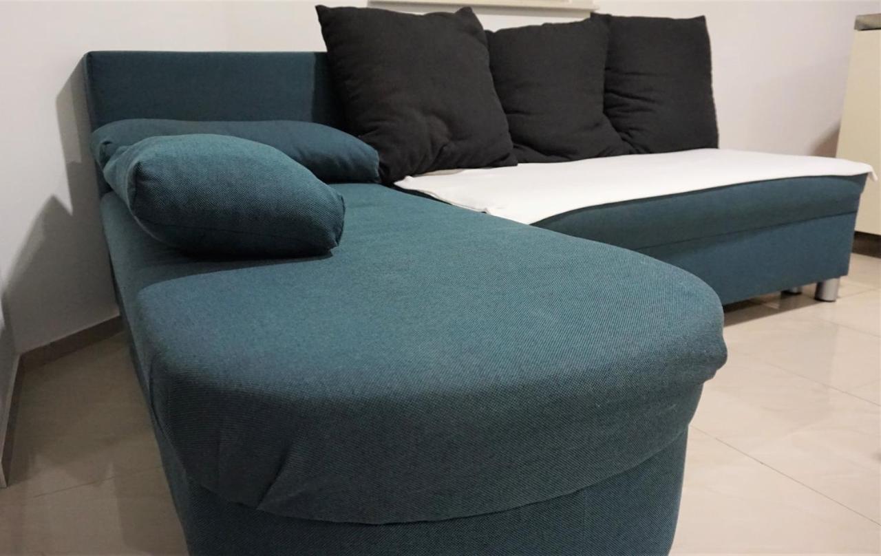 Apartmani Zaric Malinska Exteriör bild