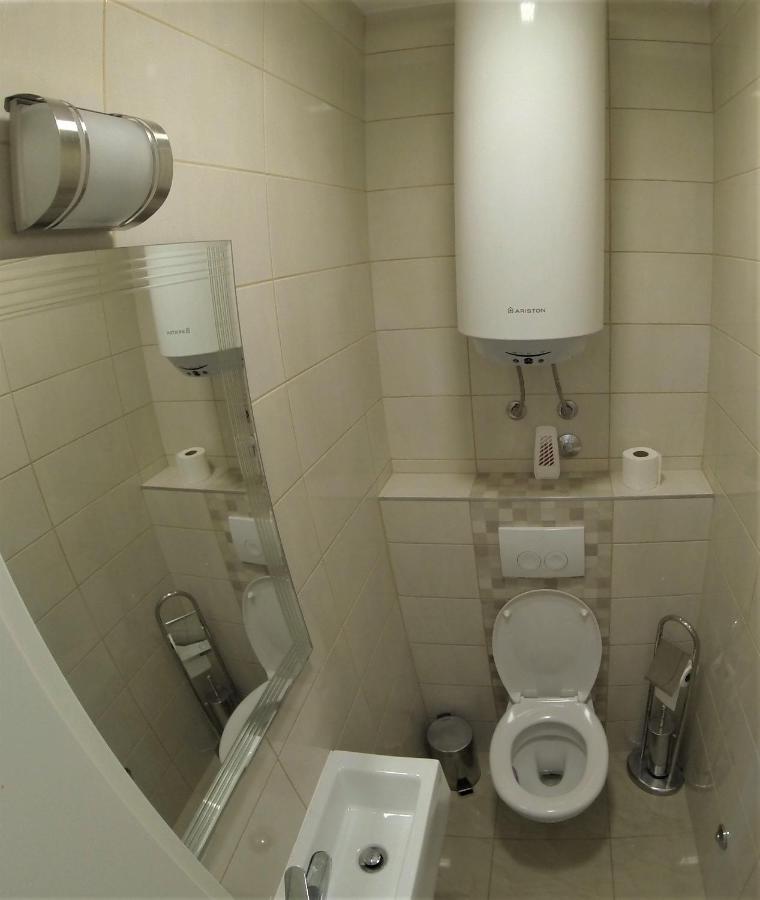 Apartmani Zaric Malinska Exteriör bild